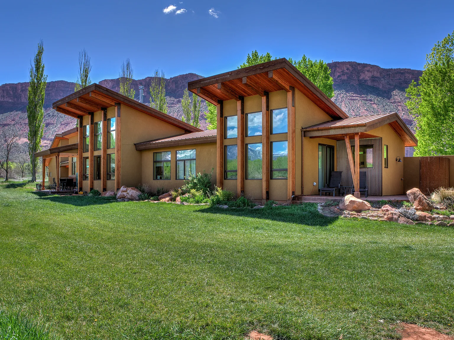 4 bed, 3.5 bath, 3550 sqft, $5,500 — Photo 3