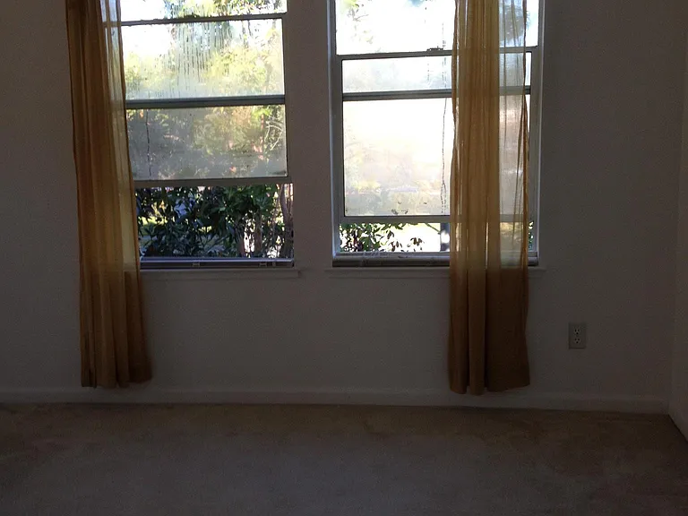 5 Holtz Ct — Photo 14