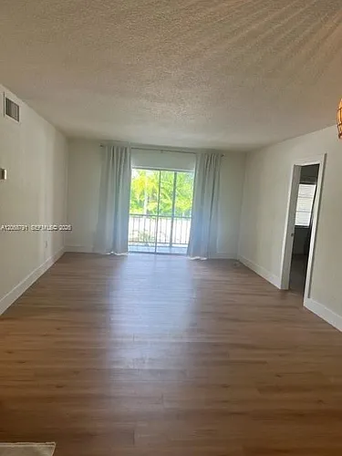7947 SW 104th St #202-C Photo 1 7947 SW 104th St #202-C Photo 1
