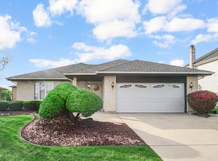 15706 Plum Tree Dr, Orland Park, IL 60462