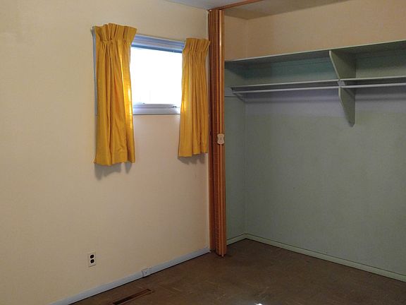 5th image of 1544 SW 23rd St