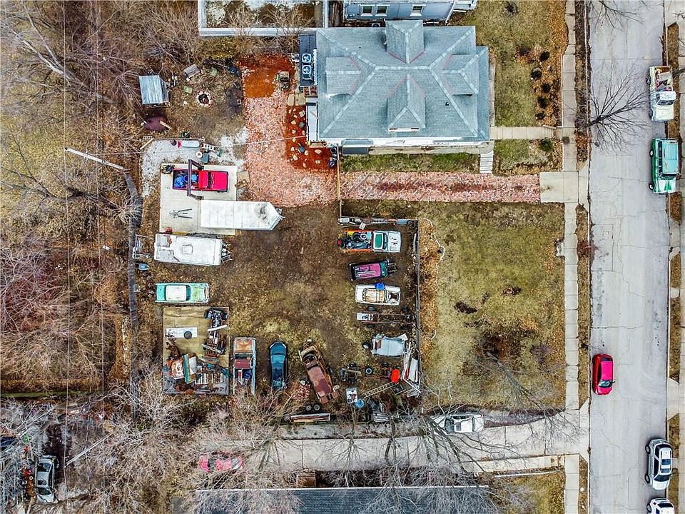 1st image of 3426 Charlotte St