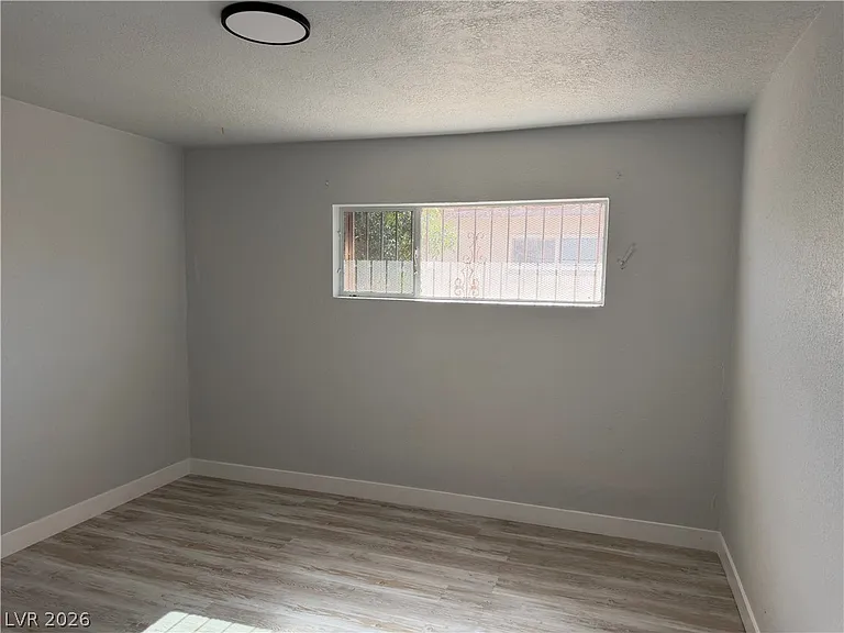 2111 Stewart Ave #B — Photo 19