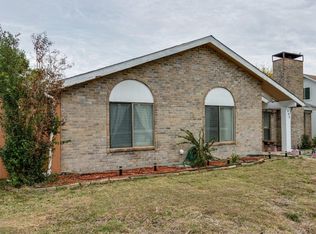 1905 Castle Dr, Garland, TX 75040