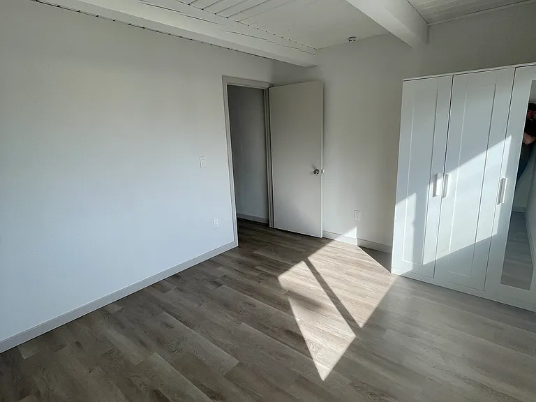 665 Winston Dr #B — Photo 13