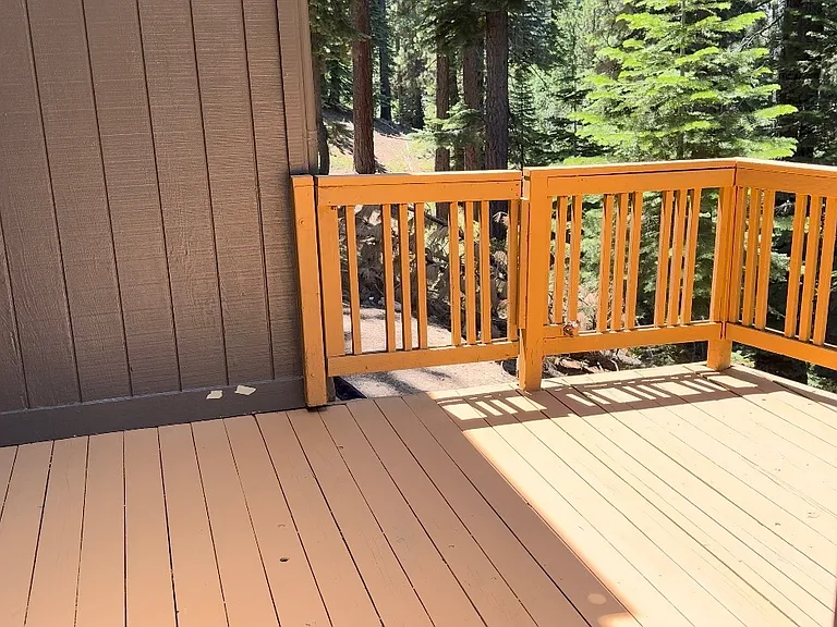 1588 Skyline Dr — Photo 10