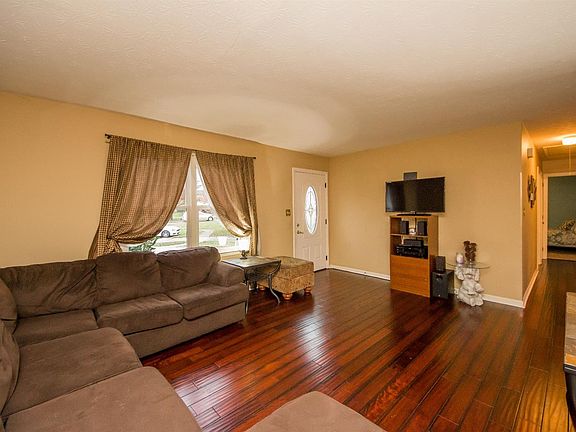4th image of 2813 Kasey Ct
