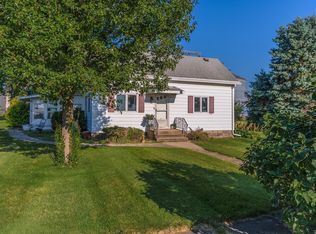 13223 N 2760th St, Forrest, IL 61741