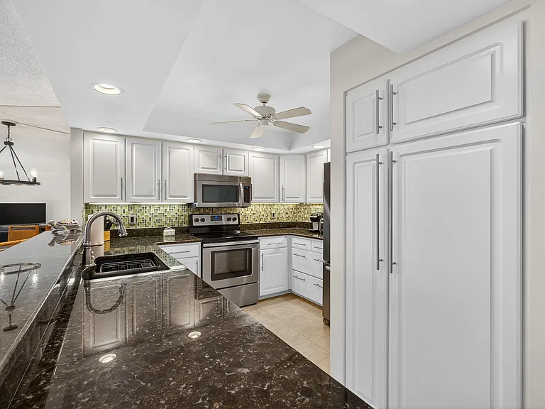 2800 N Ocean Dr #A-3A — Photo 3