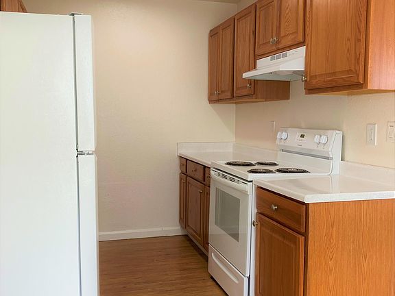 2nd image of 460 E Mission Ave E #41