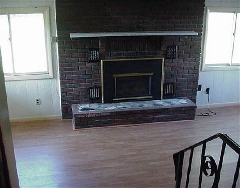 5th image of 5 WILLOW Lane