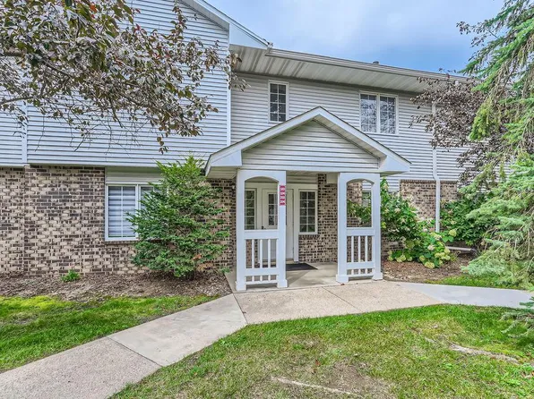 1063 Duckwood Dr APT 204, Eagan, MN 55123