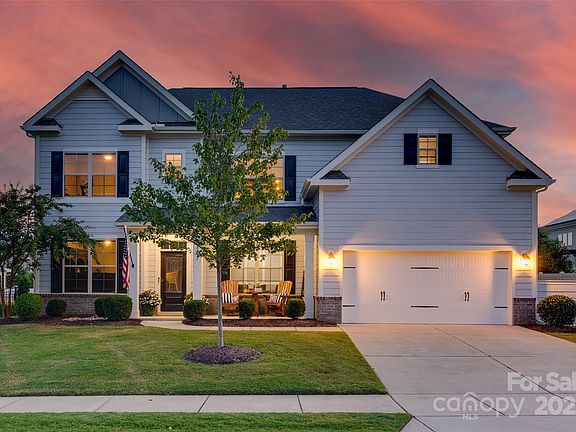 2nd image of 2457 Moher Cliff Dr
