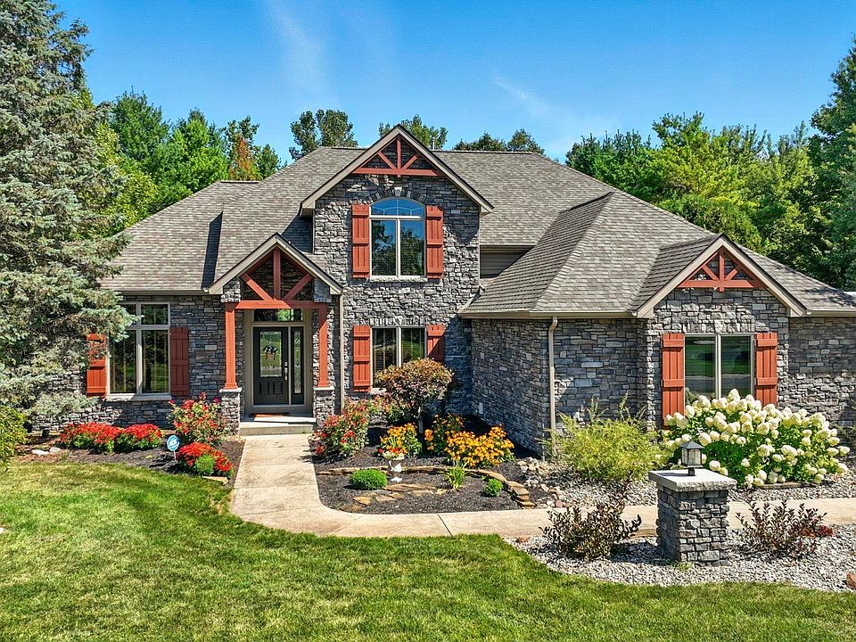 1st image of 102 Greenhurst Ct