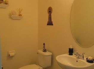 637 Grove Cir, Columbus, OH 43230