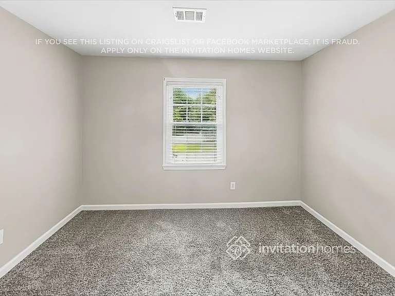 4351 Lakeside Hills Way NE — Photo 16