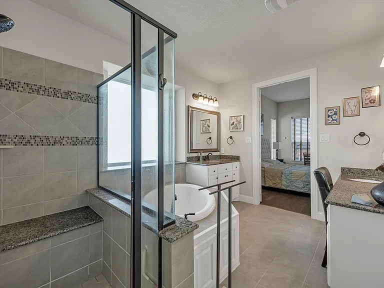 5520 Palisades Dr — Photo 6