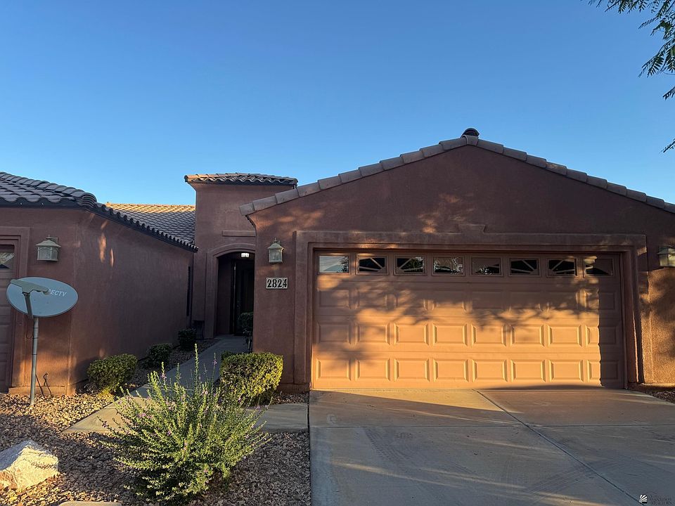 1st image of 2824 W 31st Pl