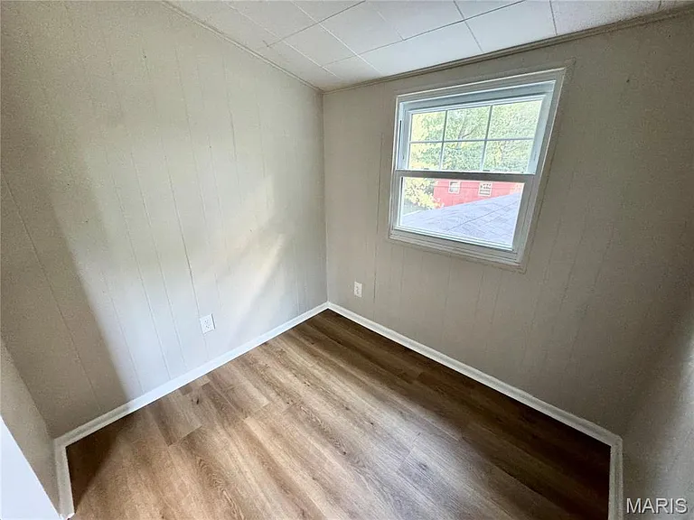 4720 Ruth St — Photo 42