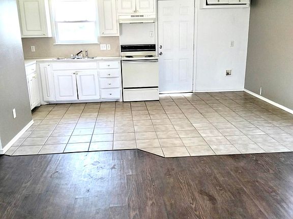 2nd image of 417 36th St