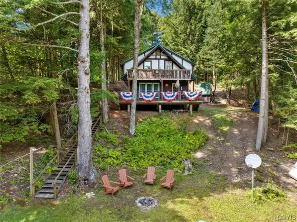 7123 Deer Path Dr, Boonville, NY 13301