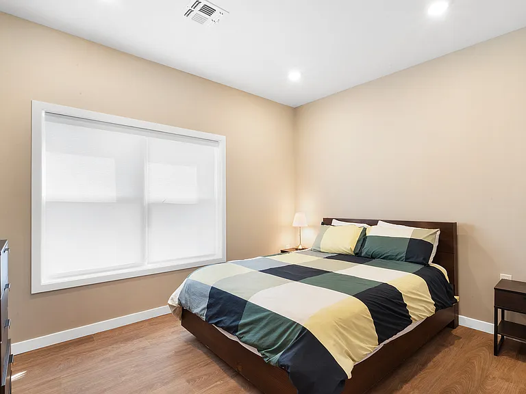 Metro526 Luxury Apartments — Photo 11