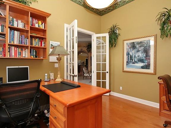 5th image of 2809 Post Rock Dr