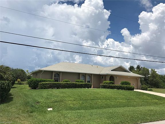 2nd image of 615 SW 40th Ter