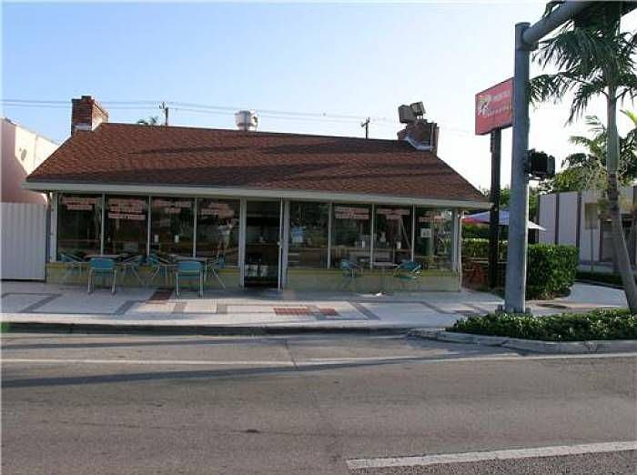 1st image of 899 NE 125th St