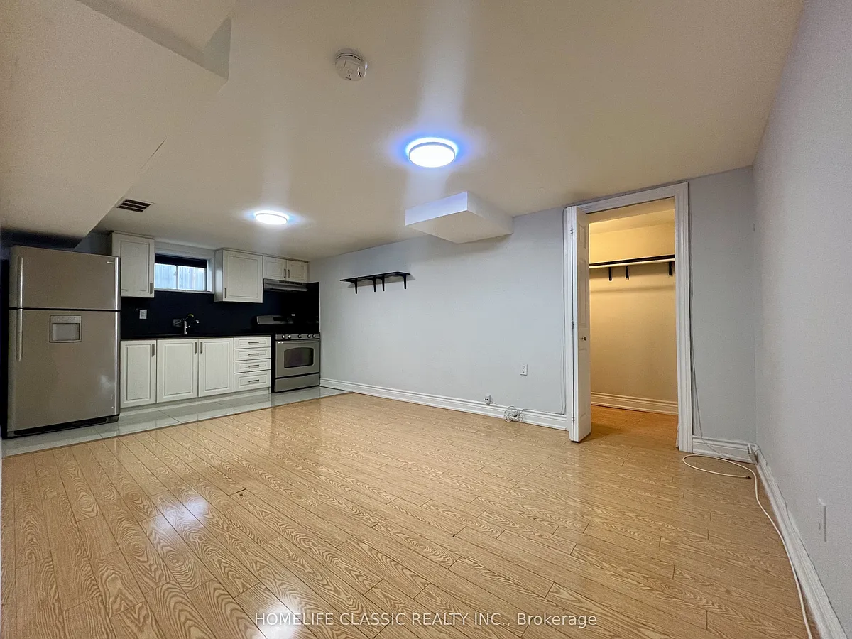 Building Photo - 309 Princess Ave #BASEMENT