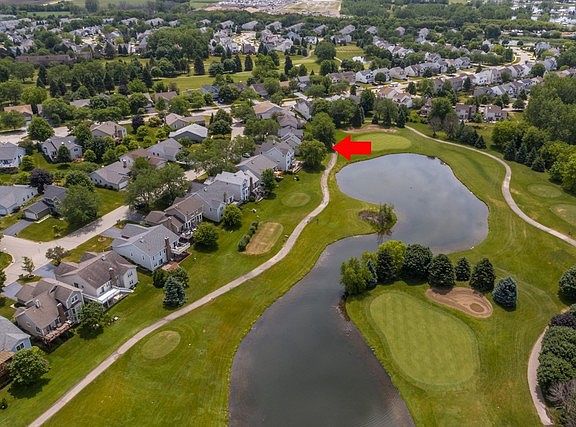 3rd image of 594 Golfers Ln