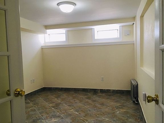 4th image of 1637 8th Ave #2A