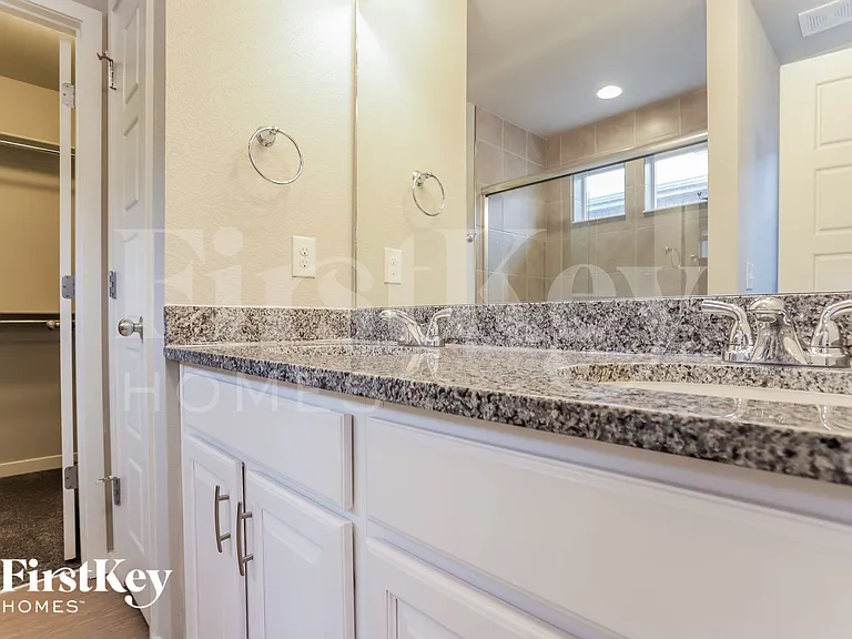 6602 Shadow Star Dr — Photo 10