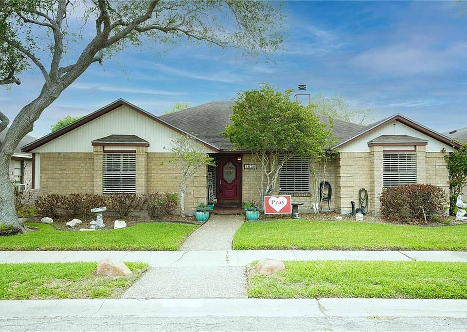1st image of 4534 Dandridge Dr