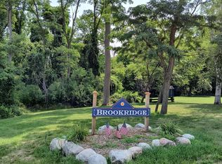 810 N White Birch Dr, Ludington, MI 49431