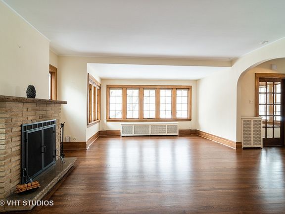 2nd image of 842 N Euclid Ave