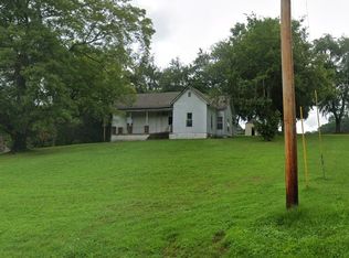 1360 Rock Springs Rd, Bethpage, TN 37022