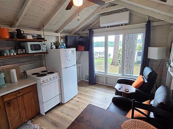 5th image of 2622 7 1/4 Avenue #1