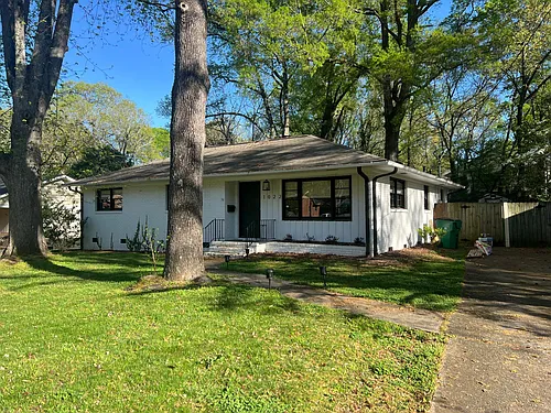 1022 Nancy Dr Photo 1