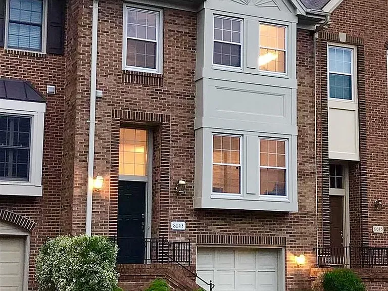 8043 Merry Oaks Ct — Photo 1