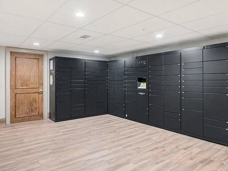 Package Locker