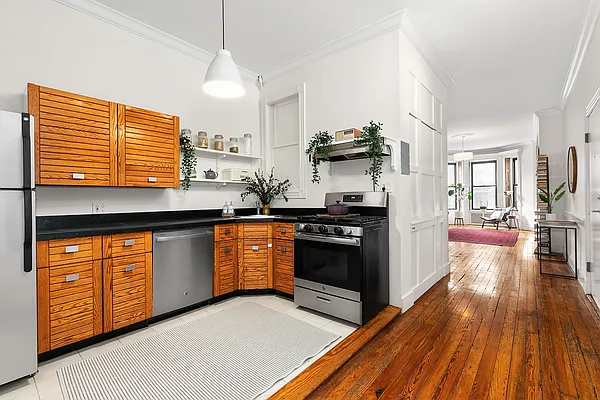 Sold by Compass | media 16