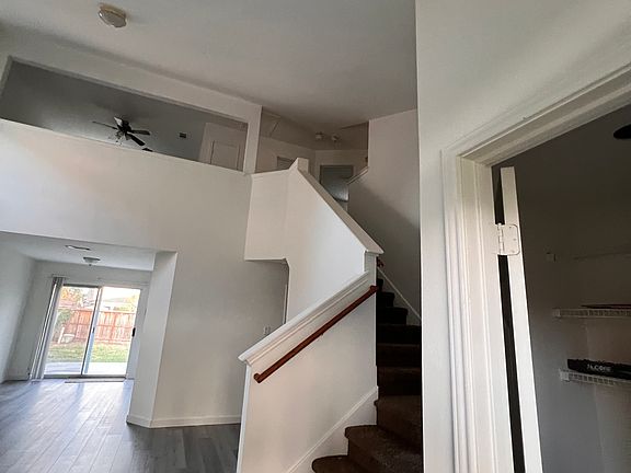 2nd image of 4910 Crestwood Hill Dr
