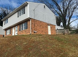1836 Greenbrier Ave SE, Roanoke, VA 24013