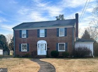 8 Delaware Ave, Milford, DE 19963