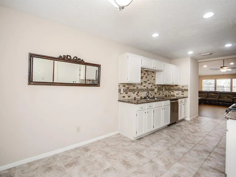 19635 Westbridge Ln — Photo 9