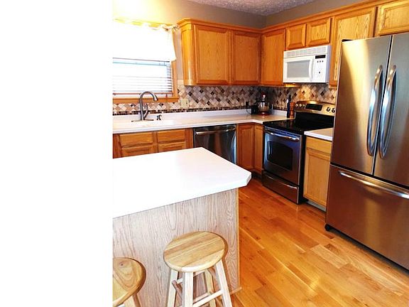 5th image of 1952 Liberty Dr NE