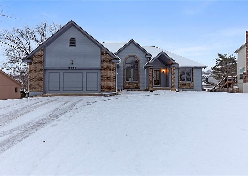 1st image of 2320 NW Ashurst Dr