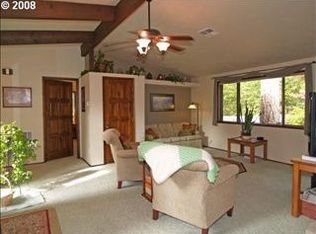 435 Carthage Ave, Eugene, OR 97404