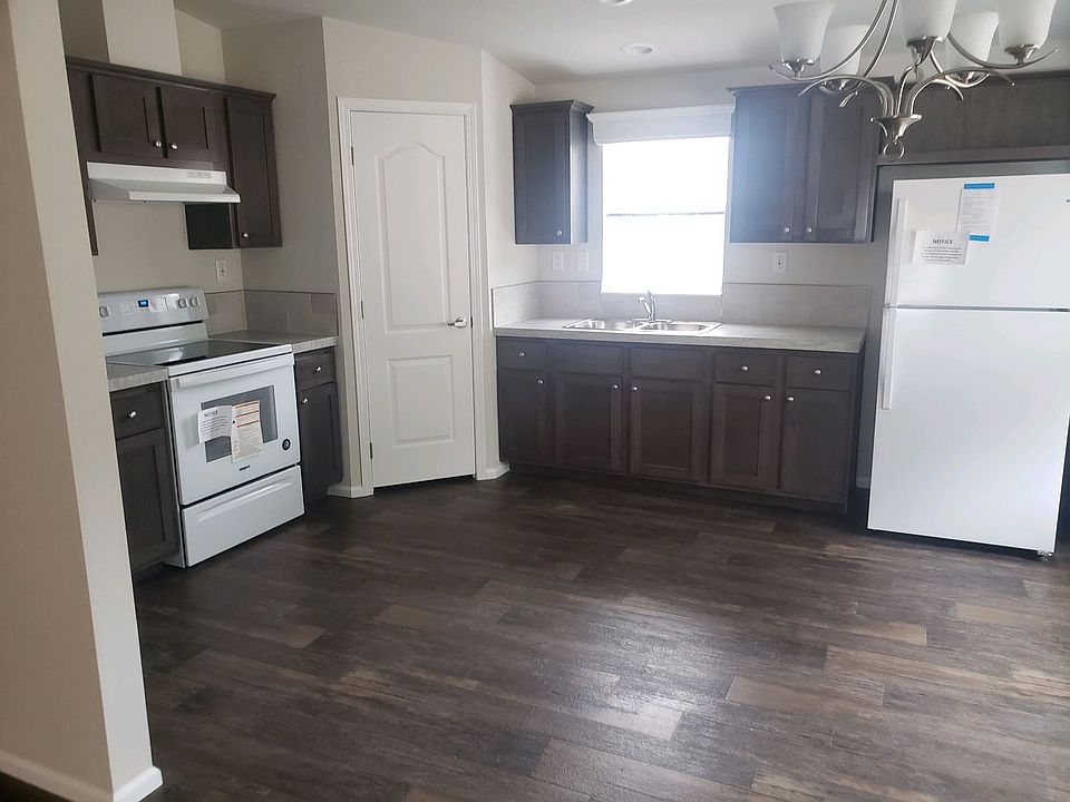 1st image of 47719 Fairy Glen Dr